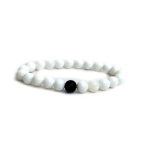  White Agate & Black Onyx Stretch Bracelet 8 mm